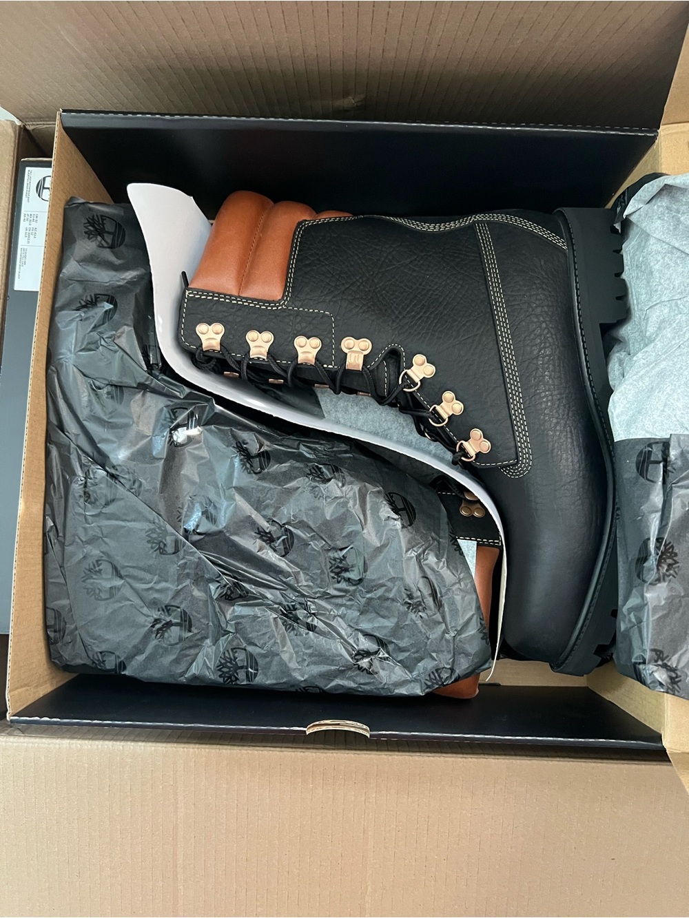Men's Timberland Super Boot 40 belows Black and Rust Leather Boots Size 12